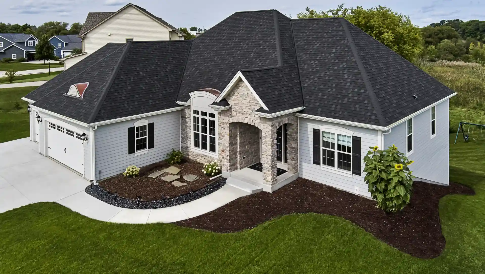 Pinnacle Pristine Shingles